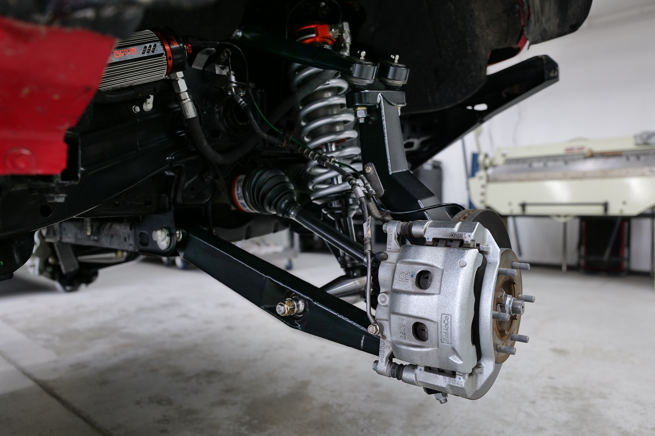 Ford Bronco LOBO OFF-ROAD STAGE X FRONT SUSPENSION KIT lobo-off-road-front-suspension-002