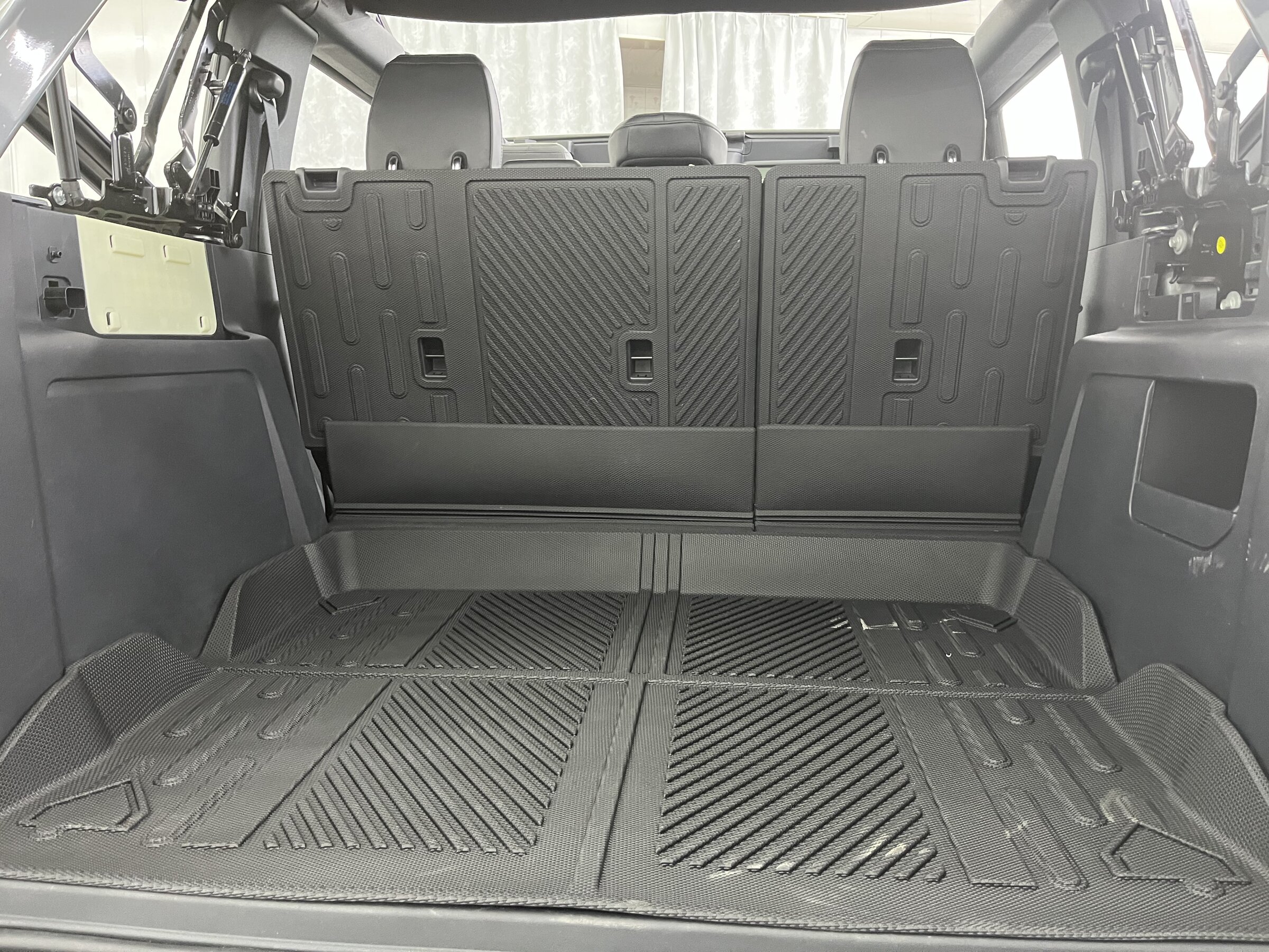 Ford Bronco 【Mabett】The back for the rear seats for Bronco 4 door has been designed, Coming soon! lQDPDhsr_6P7eSTNC9DND8Cwsyea8LewcBcCGMKv74CrAA_4032_3024