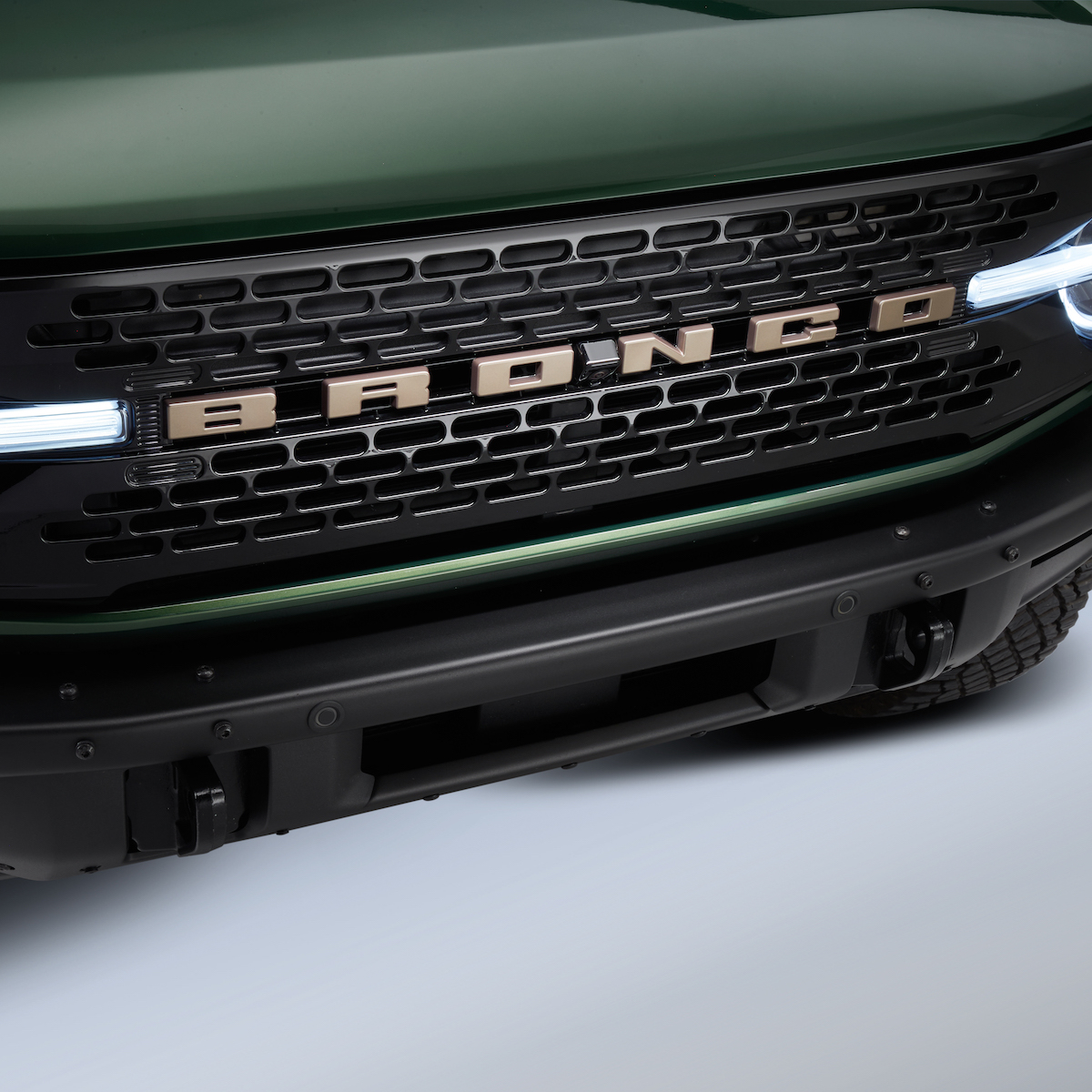 Ford Bronco Bronze Grille Lettering & Bronze Rear Emblem Overlay Kits for 2021+ Bronco M-1447-BLBR.JPG