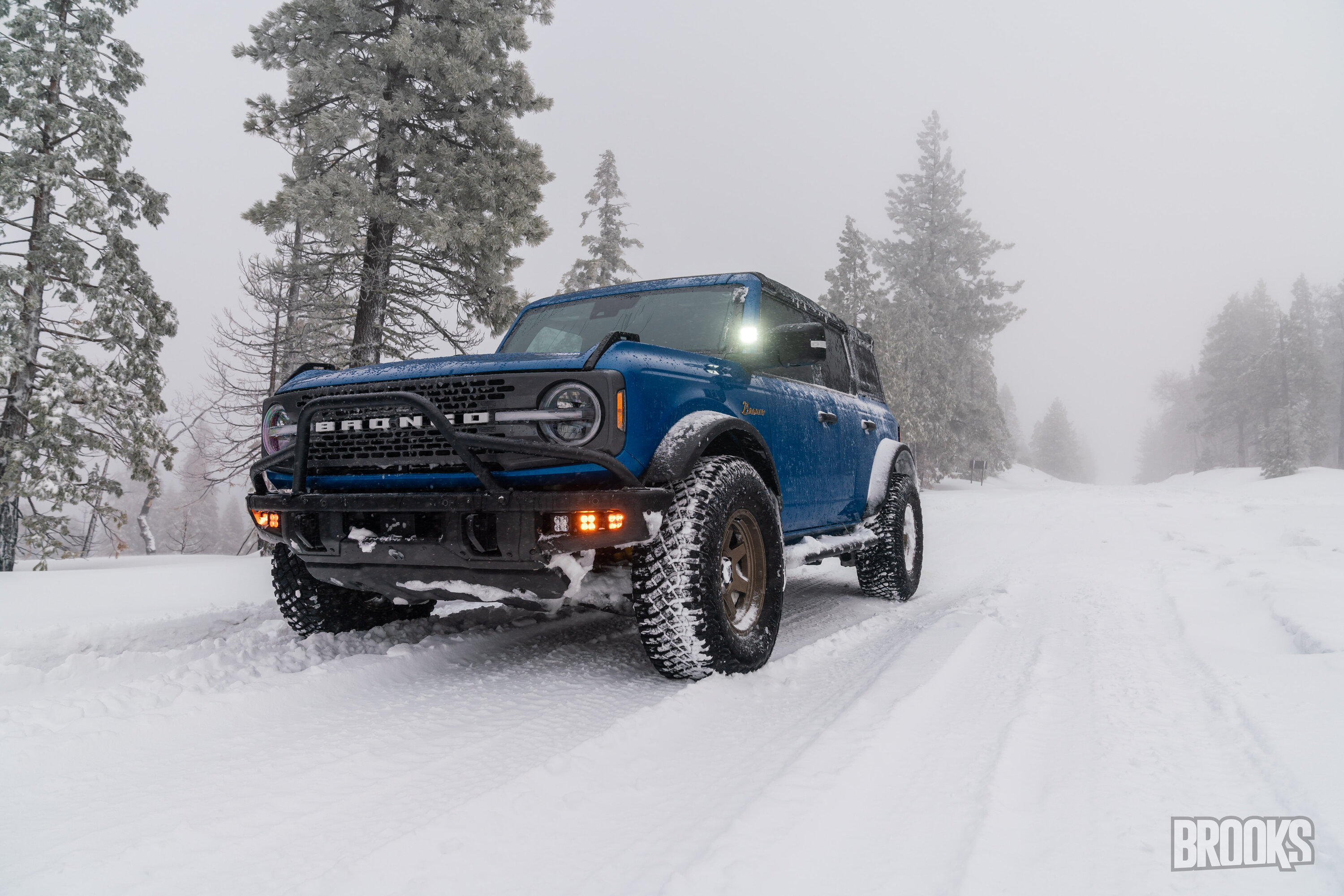 Ford Bronco More play in the snow ... Gold Country Broncos MJB01464
