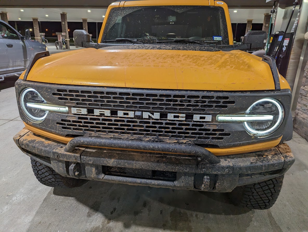 Ford Bronco Bronco P*RN muddy
