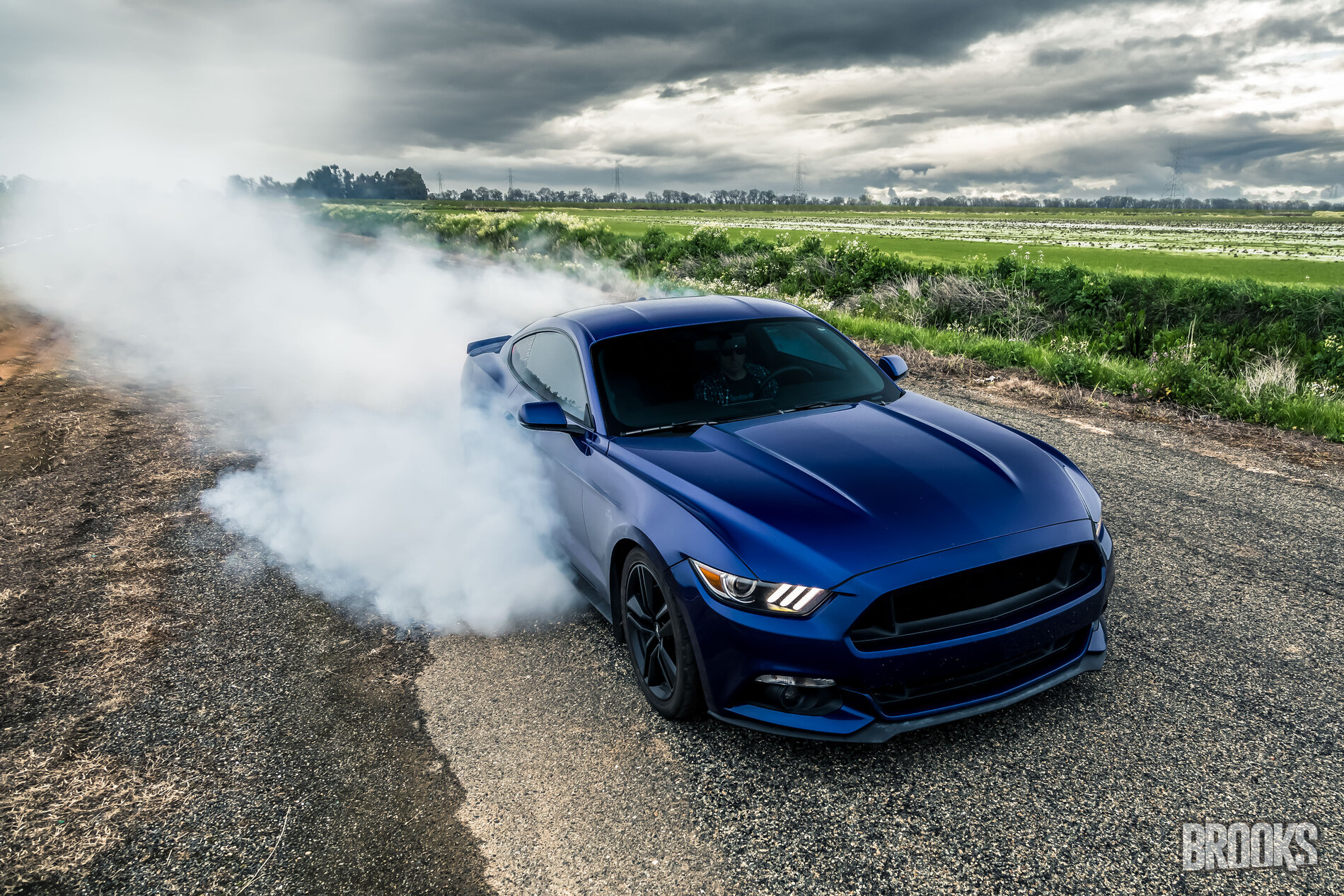 Mustang burnout2.jpg