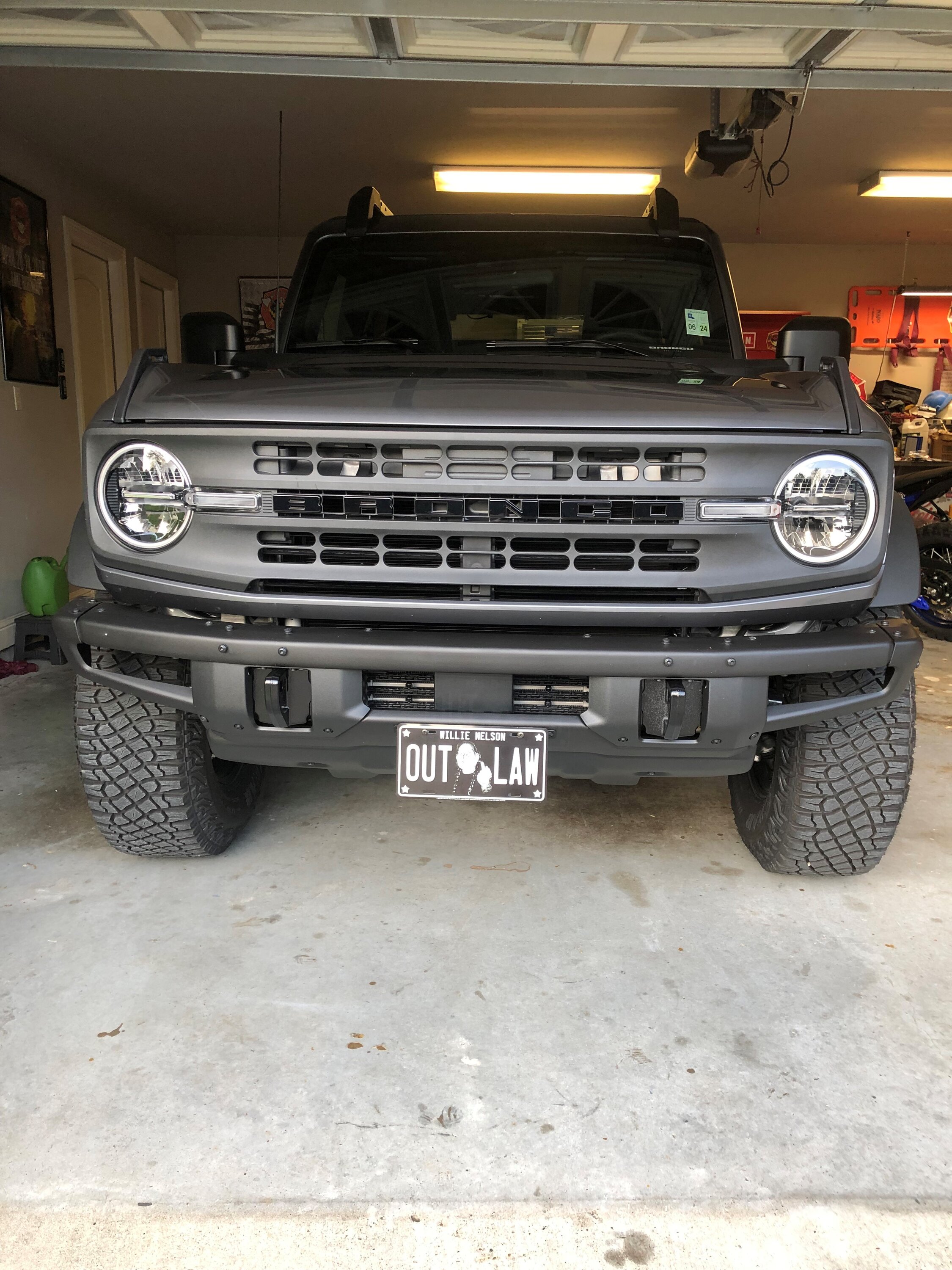 Ford Bronco 5/9 Build Week group. (ManSquatch Week) Outlaw
