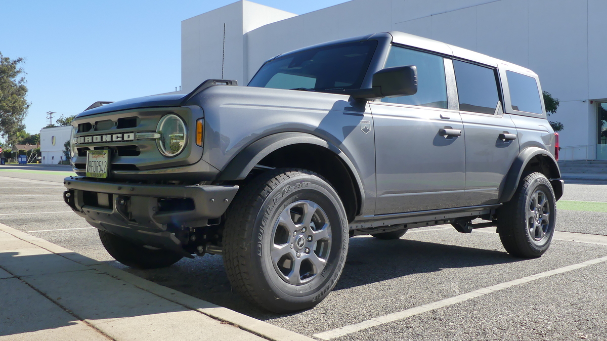 Ford Bronco 2023 Big Bend 4-Door, Manual - Only 145 Miles - $40,000 P1000249_resized