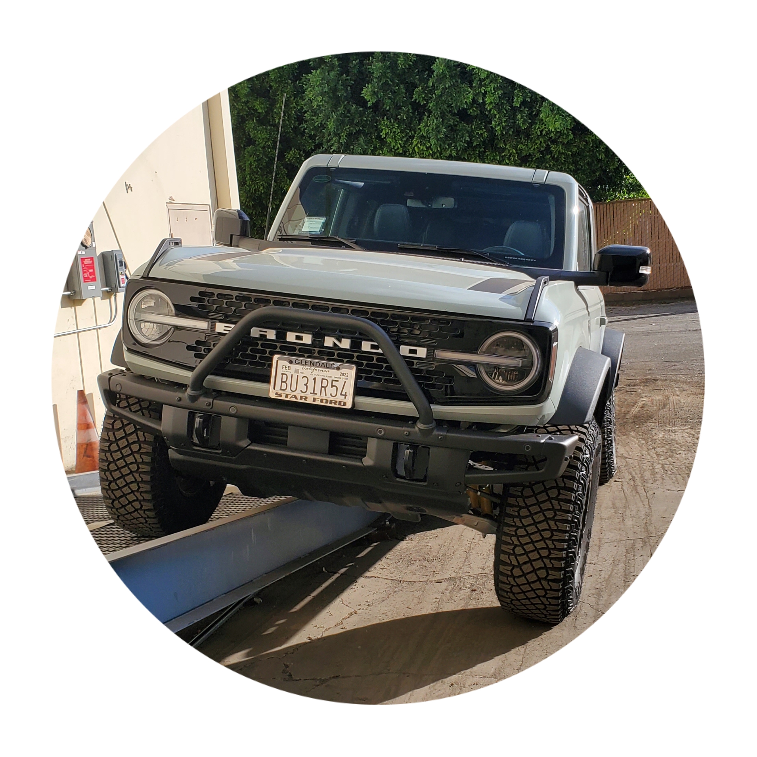 Ford Bronco Is your Bronco a Pavement Princess or a Dirt Diva?!? PhotoGrid_Plus_1650652525967(1)