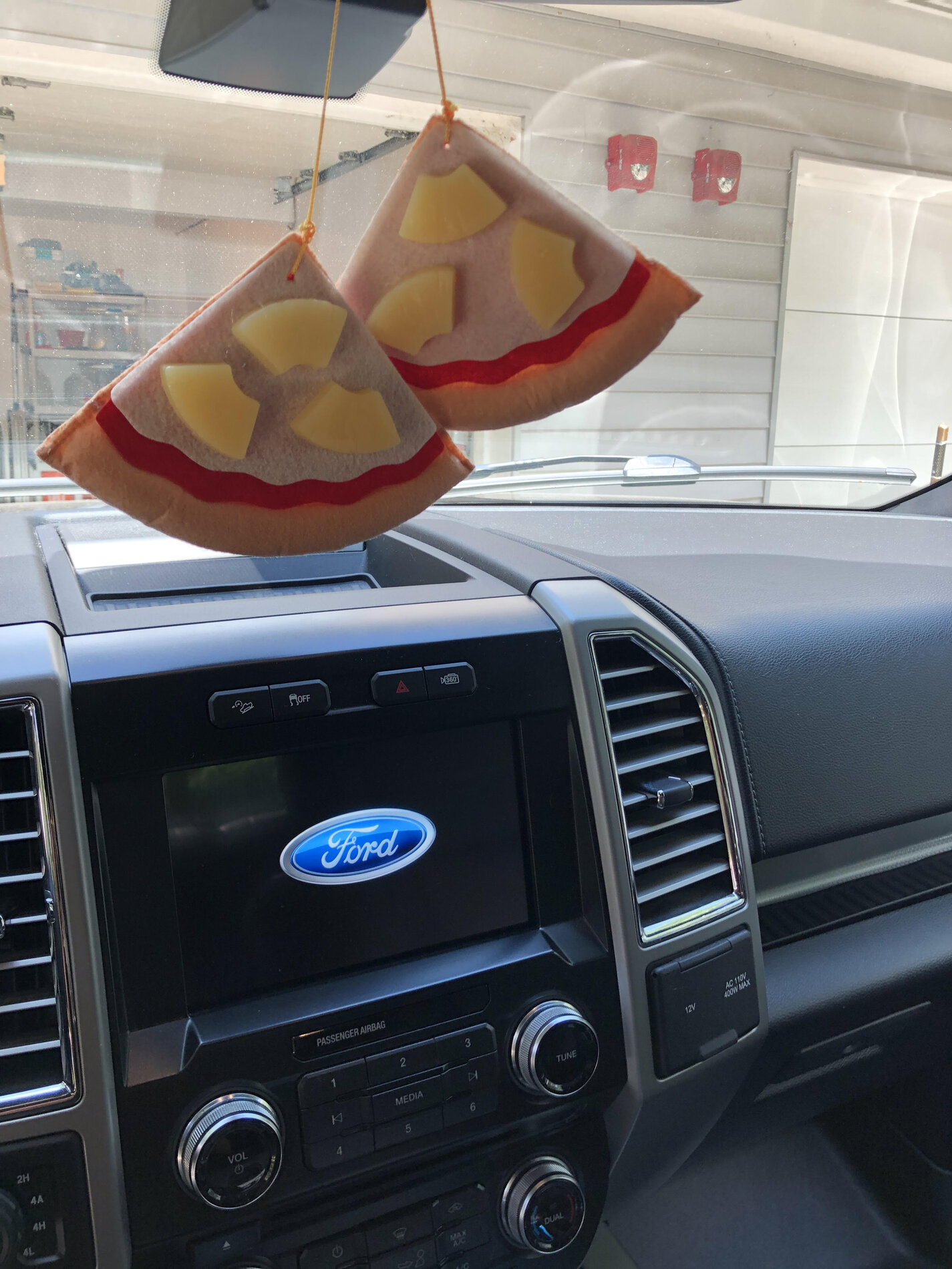 Ford Bronco Pineapple Blues Pineapple Pizza