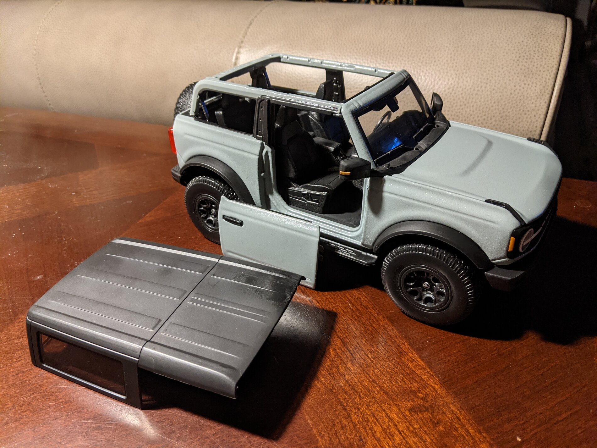 Ford Bronco Bronco Toys, Diecast, RC 7C236CF7-A920-4B2F-AAA1-CE2292E92550