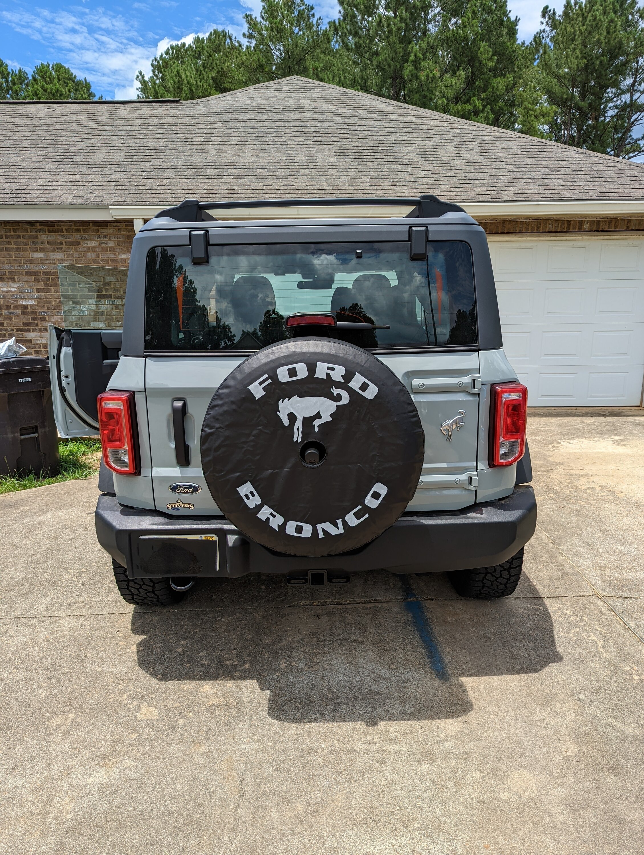 Ford Bronco Spare tire cover or no? PXL_20220701_182251813_2