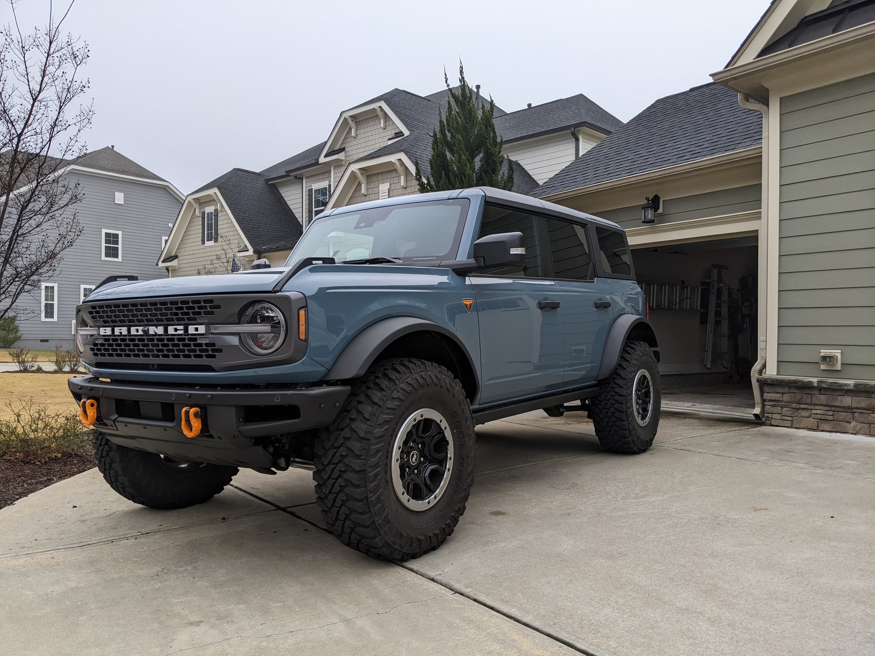 Ford Bronco What did you do TO / WITH your Bronco today? 👨🏻‍🔧🧰🚿🛠 PXL_20221216_144914991