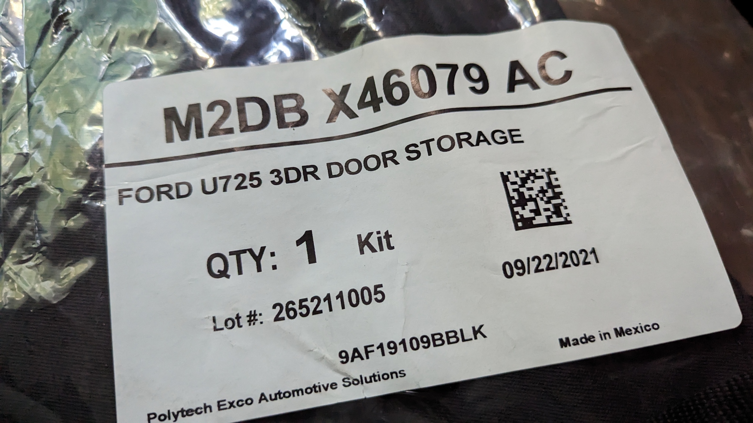 Ford Bronco (SOLD) Ford Bronco 2 Door OEM Storage Bags M2DB-X46079-AC PXL_20230131_000535246