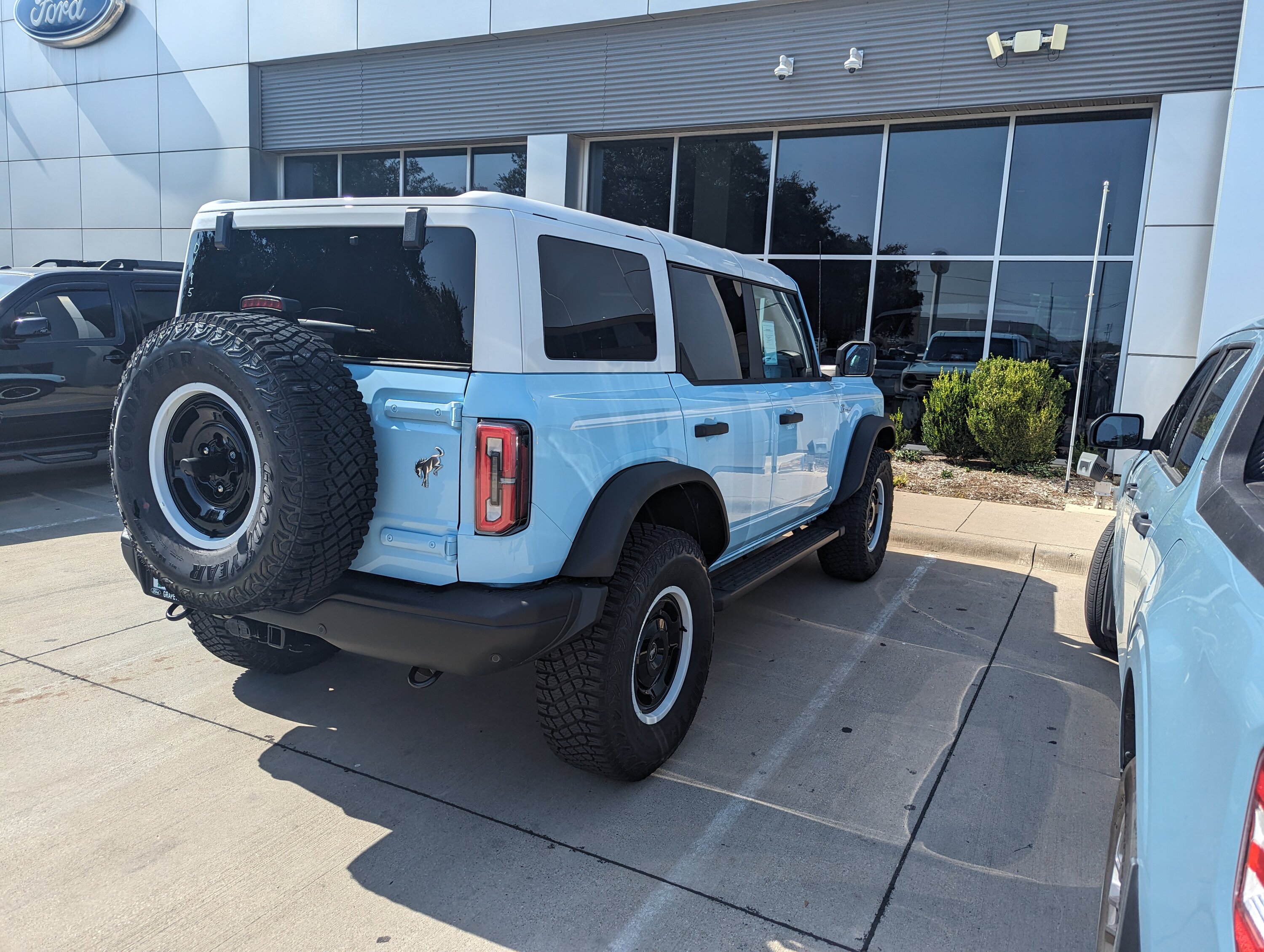 Ford Bronco Robin's Egg Blue Heritage Limited Bronco eye candy PXL_20230727_214731076