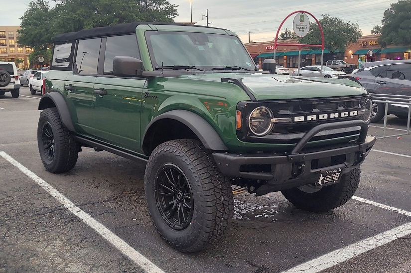 Ford Bronco Show us your installed wheel / tire upgrades here! (Pics) quarter