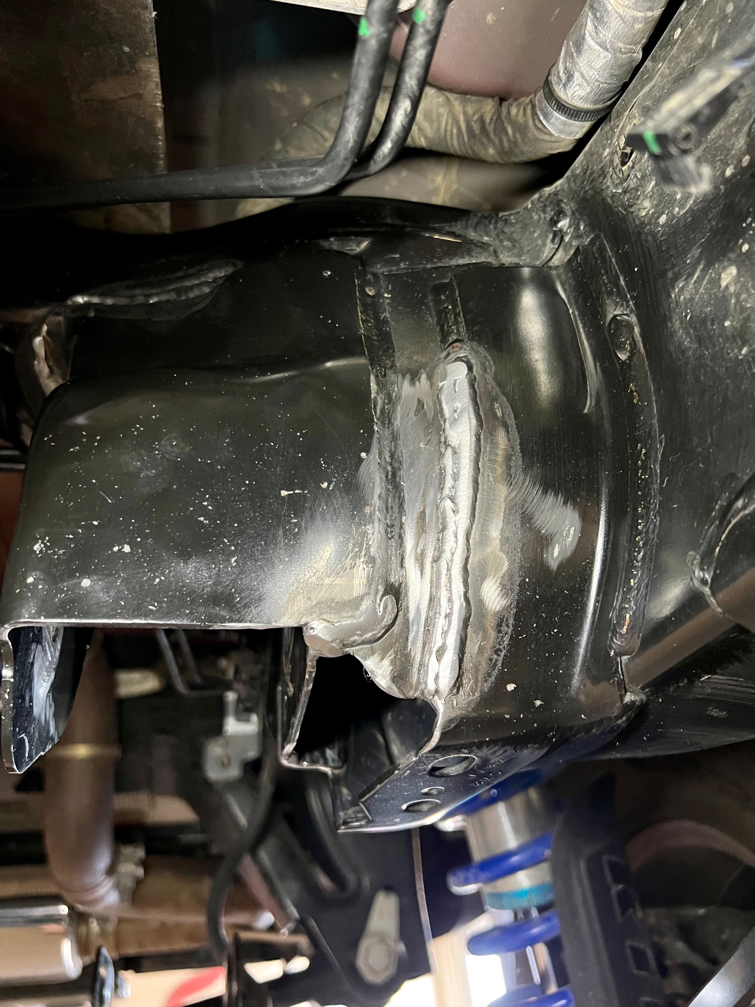 Ford Bronco Check this NOW if you have a 2021 Bronco -- cracks on rear control arm upper brackets Repaired