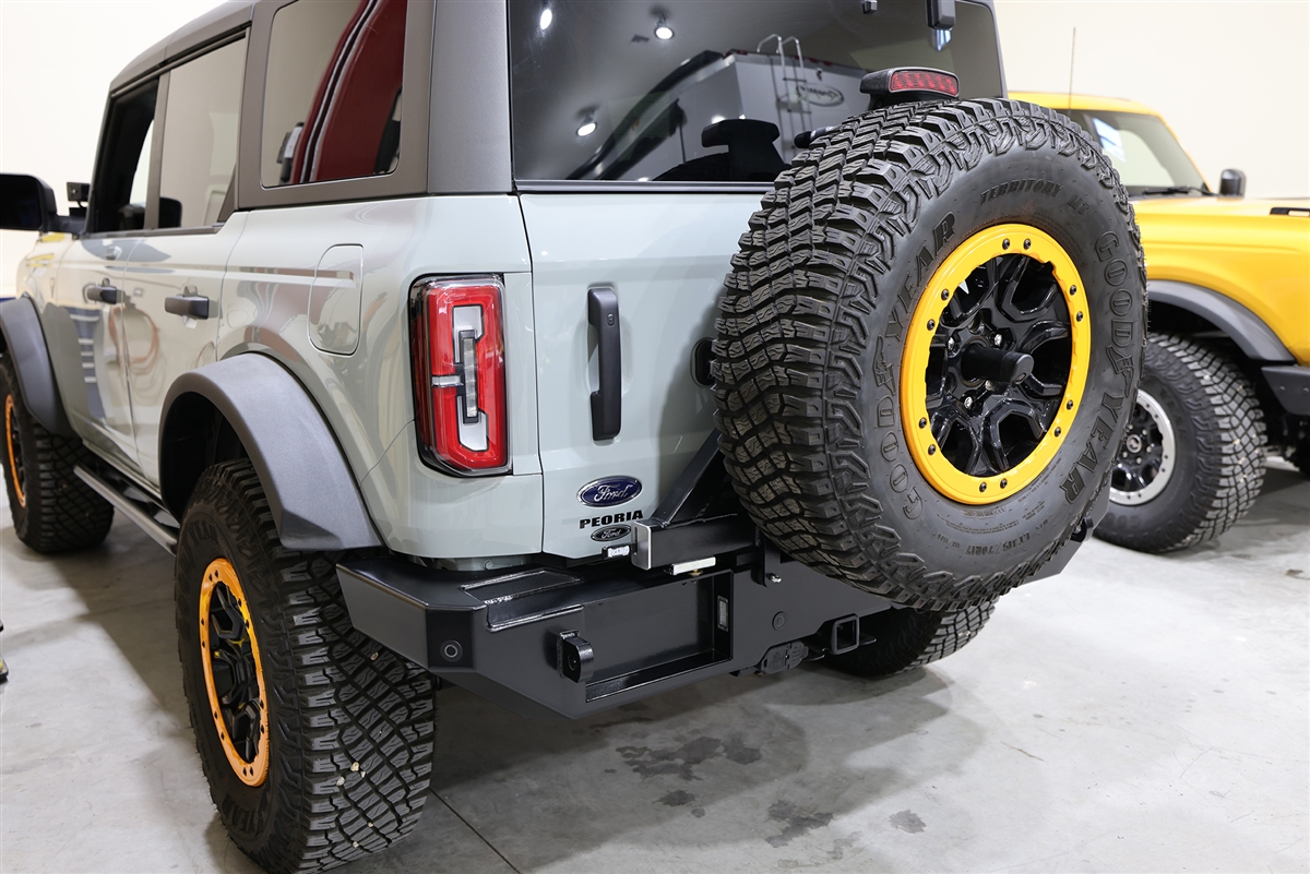 Ford Bronco RH4x4: Rear Bumper with Tire Carrier RH-60301-3T