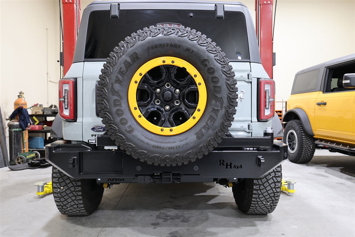 Ford Bronco RH4x4: Rear Bumper with Tire Carrier RH-60301-4T