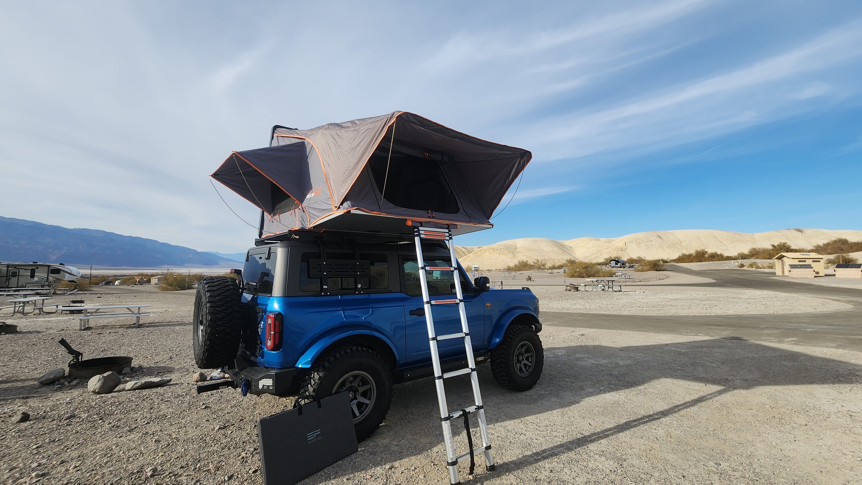Ford Bronco Photoshop - ROOF top tent on two door RoofRack