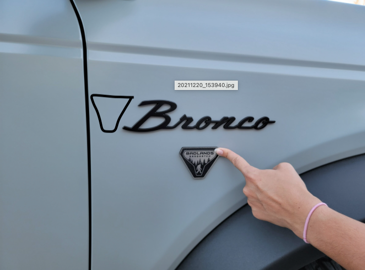 Ford Bronco Just got laser-etched Badlands Sasquatch badges from 4x4graphics.com Screen Shot 2021-12-20 at 4.50.55 PM