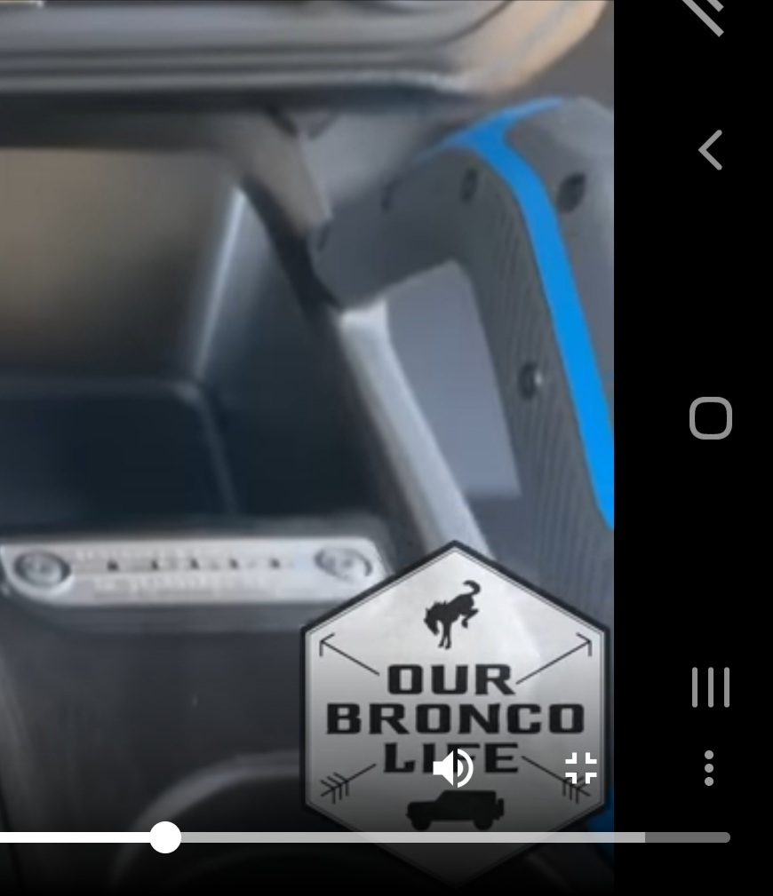 Ford Bronco 4 Door - Black Diamond - Sasquatch - Antimatter Blue Walk Around Screenshot_20210315-225915_Chrome