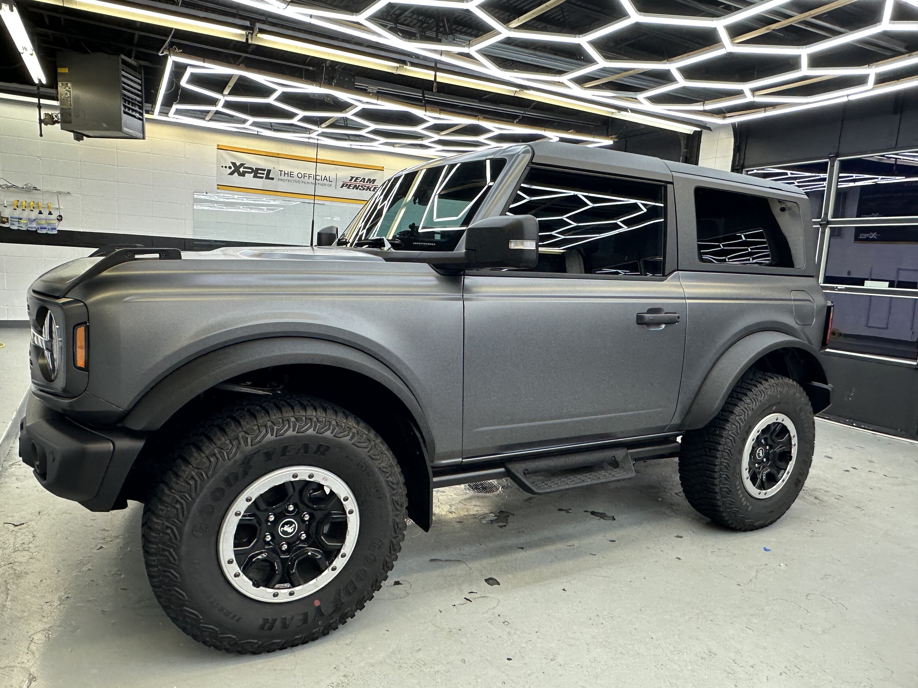Ford Bronco Vinyl wrap on your Bronco - experiences / price? Stealth LH