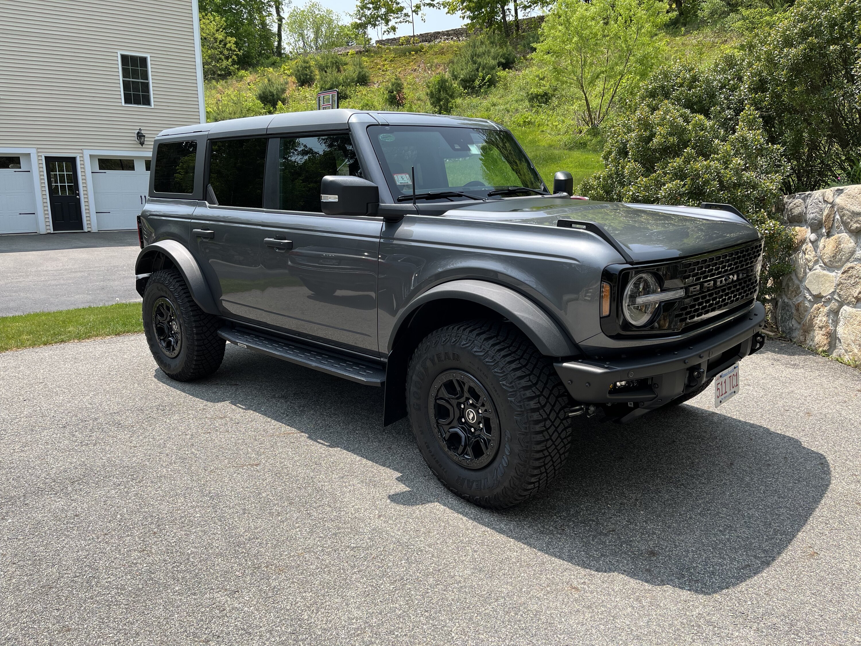 Ford Bronco 2023 Carbonized Gray 4-Door Wildtrak - Some basic mods and commentary... tempImageEEoGcf