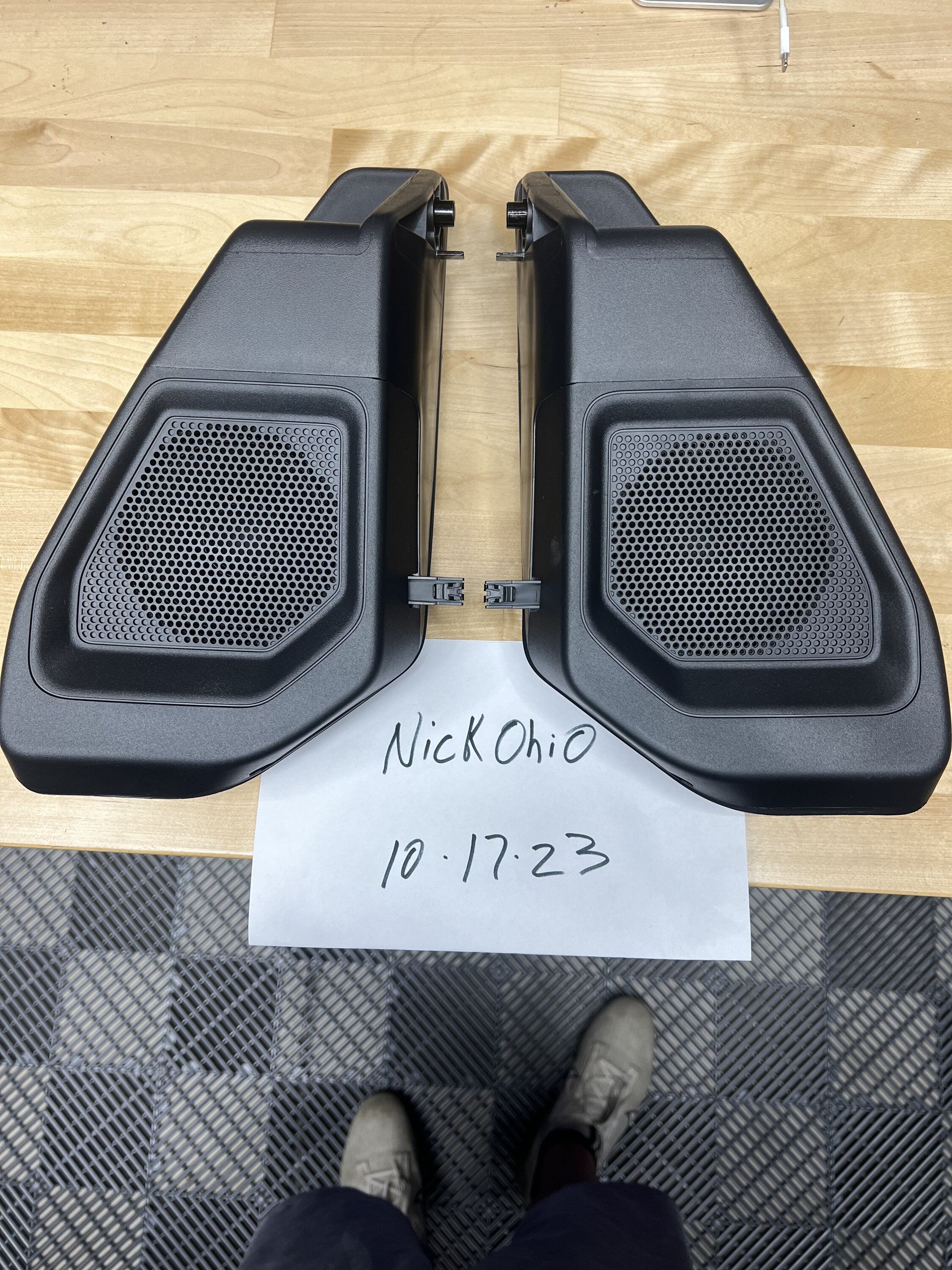 Ford Bronco B&O Speakers, barely used - $50 for all tempImagenDYGNZ