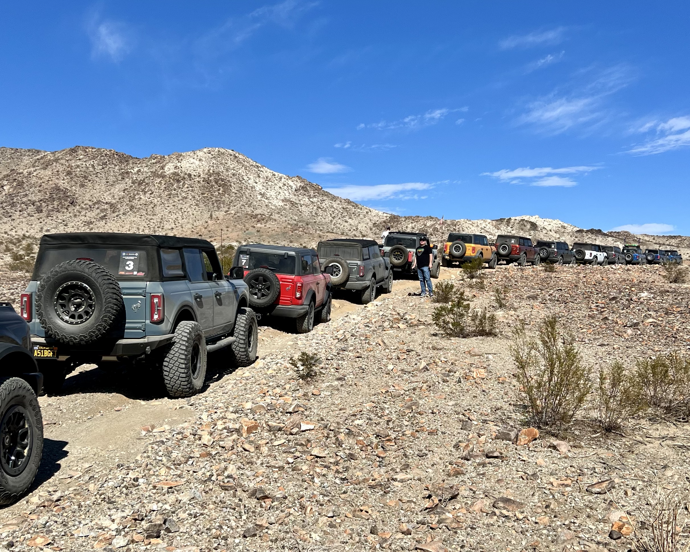 Ford Bronco Johnson Valley / Bronco Knoll Off-Roading With 25+ Broncos tempImageXXItTo