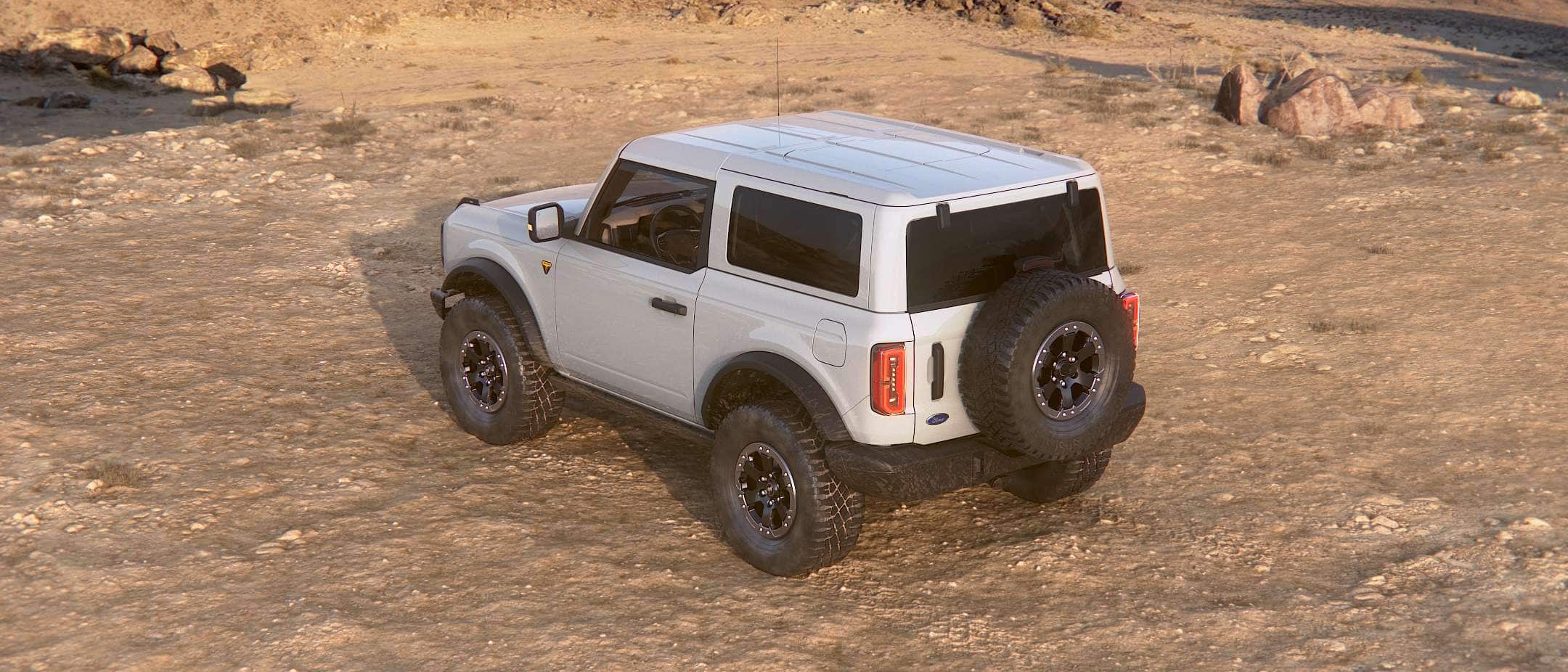 Ford Bronco The White Top Makes All The Difference u725_21_2dr_oxford_white_env_10