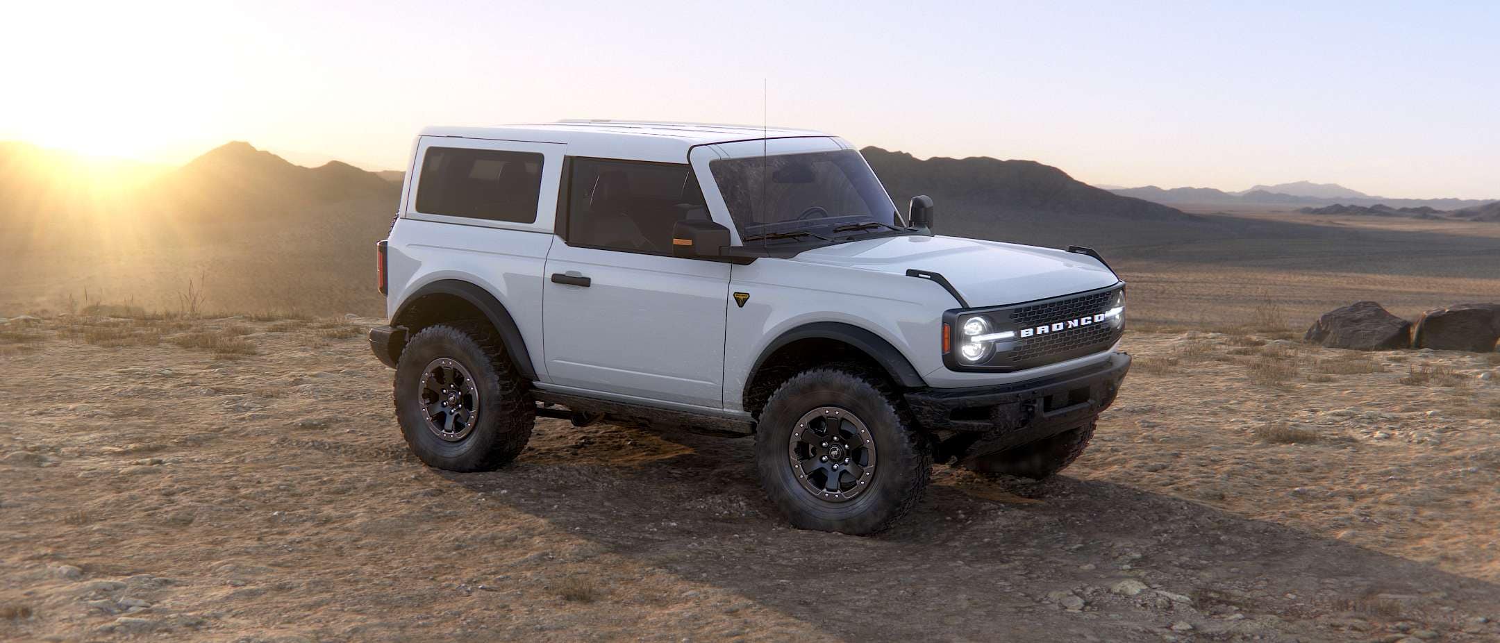 Ford Bronco The White Top Makes All The Difference u725_21_2dr_oxford_white_env_28