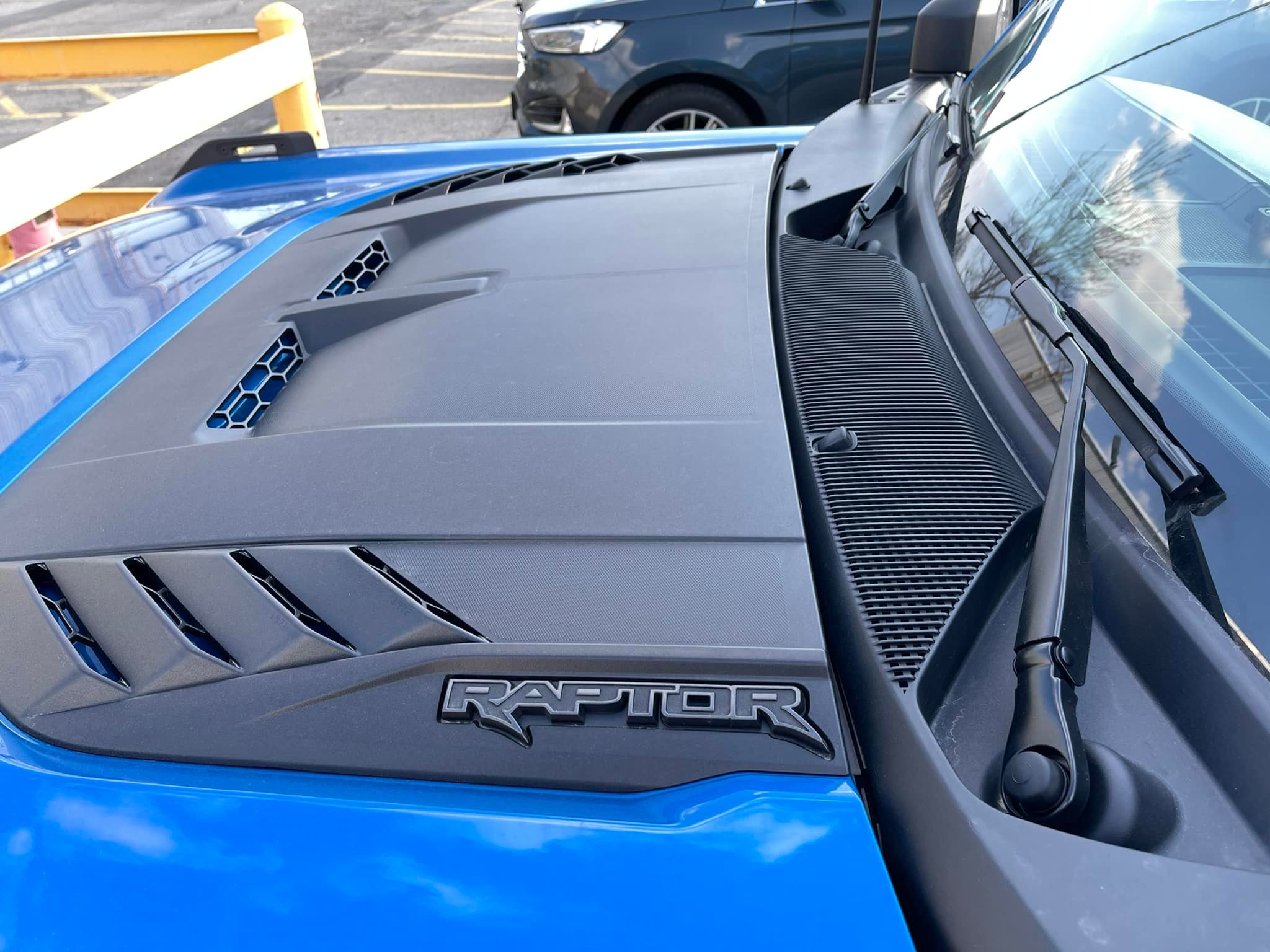 Ford Bronco Velocity Blue Raptor Bronco With MGV Interior Pics and Fly-By Video Sound Clip Velocity Blue Bronco Raptor with interior photos and engine exhaust video sound 3