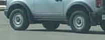 Ford Bronco Side-by-side look @ 2-Door Soft Top Fastback vs 4-Door Soft Top Broncos wheels