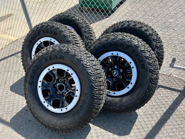 Ford Bronco Badlands Sasquatch Wheels / Tires / TPMS (less than 1,000 miles) Wheels6