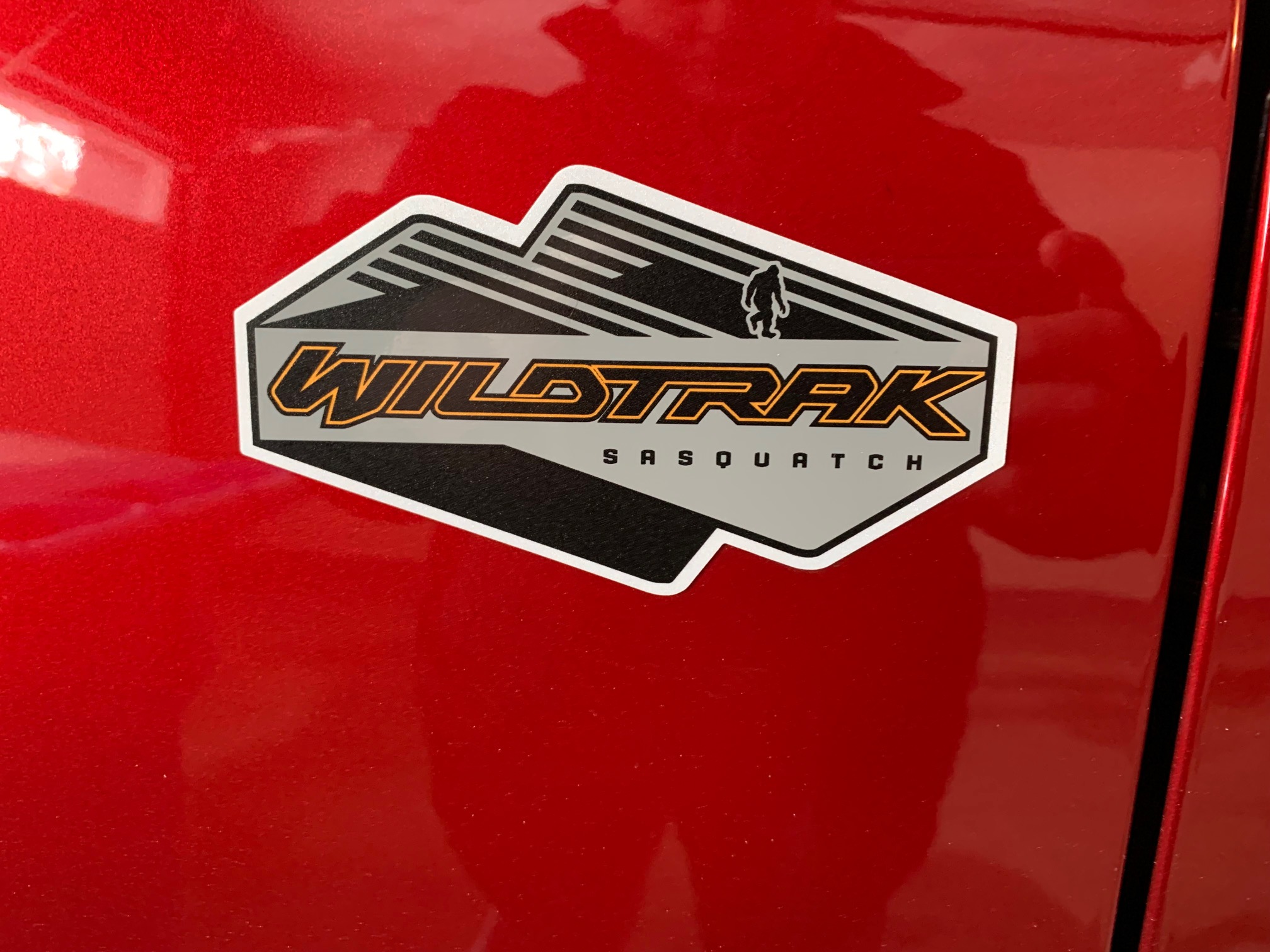 Wildtrak emblem dimensions / measurements please | Bronco6G - 2021 ...