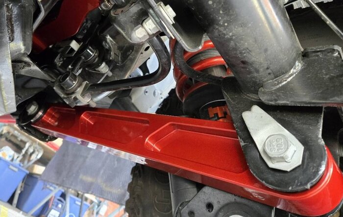 Pretty, but pain in the ass to install... trailing arms