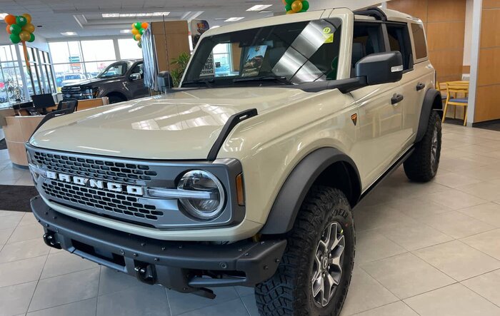 Desert Sand Bronco Club