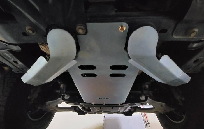 SFR transmission and crossmember brace skids installed