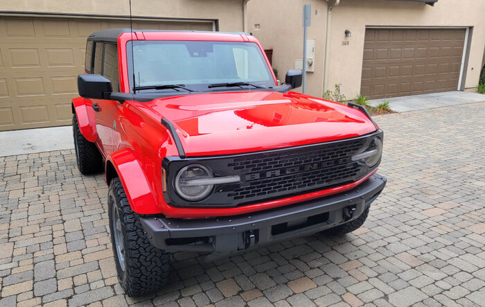 Painted Sasquatch Fender Flares & Wildtrak Grille -- finished & installed