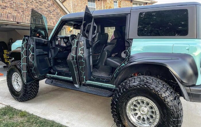 HEXAGON RAPTOR WRAP TAILGATE & DOOR JAMBS