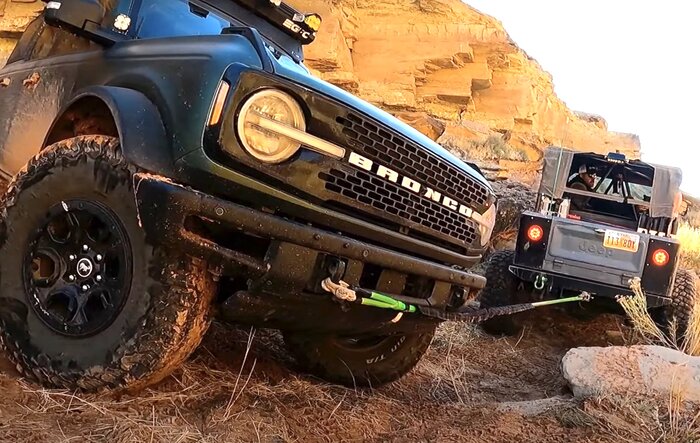 Trail Mater tows out Bronco with punctured transmission pan