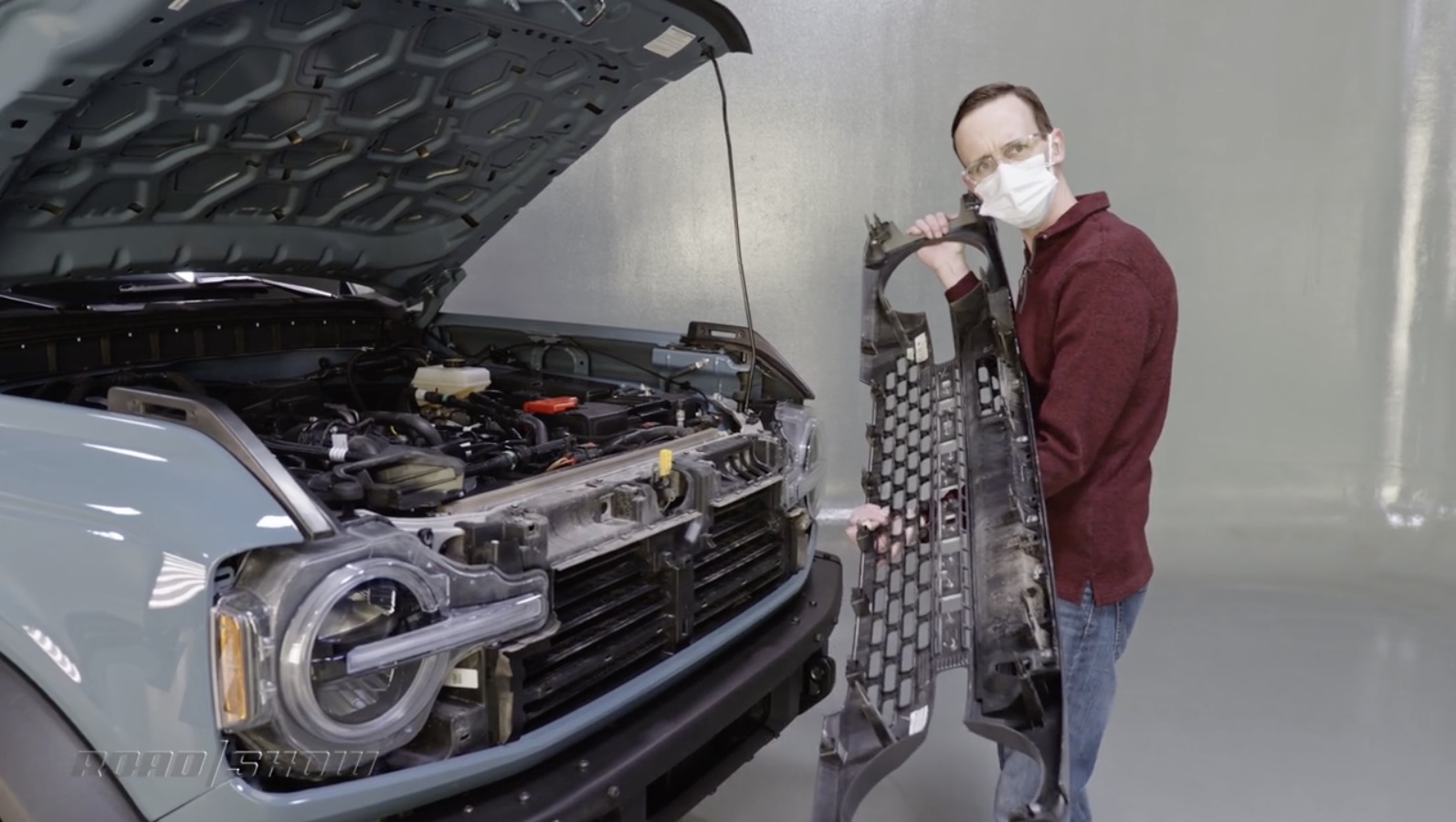 How to Remove / Swap Grille on 2021 Bronco [DIY Instructions Videos