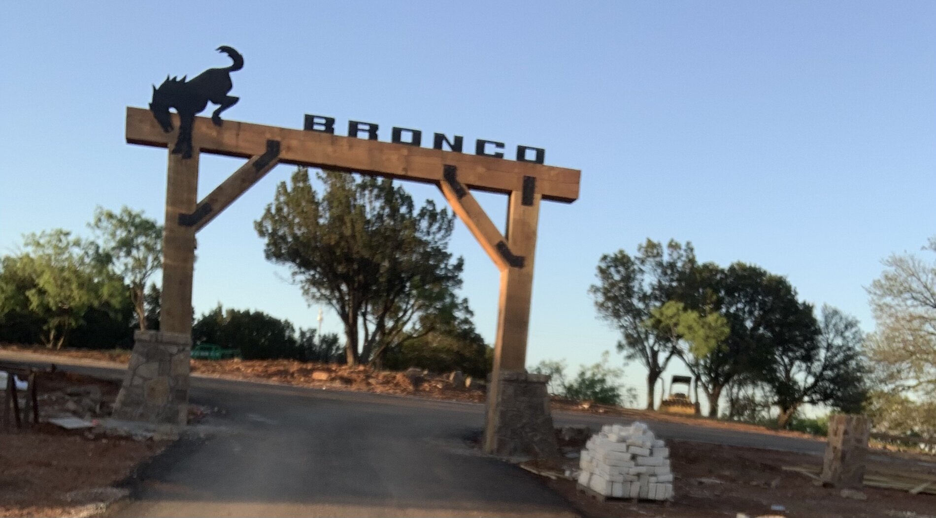 Bronco stampede sighting at OffRoadeo Texas Horsehoe Bay Bronco6G