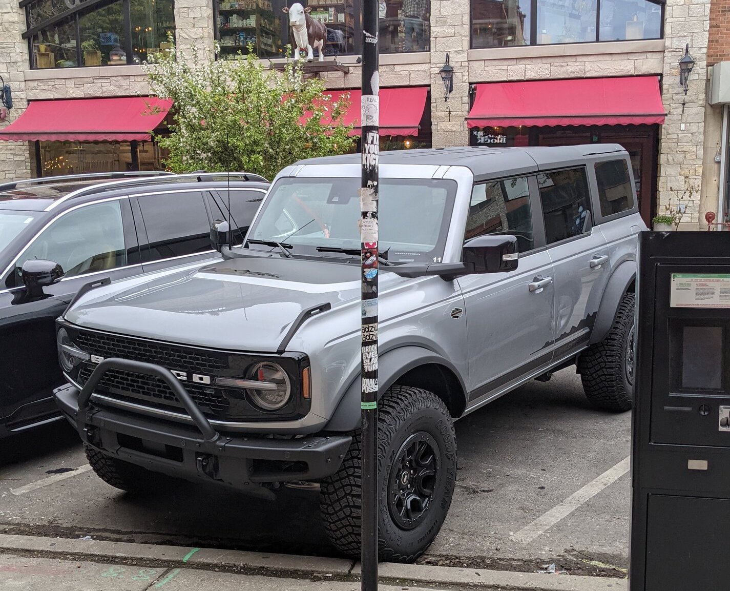 4Door Wildtrak With Graphics Decals Spotted in Chicago Bronco6G