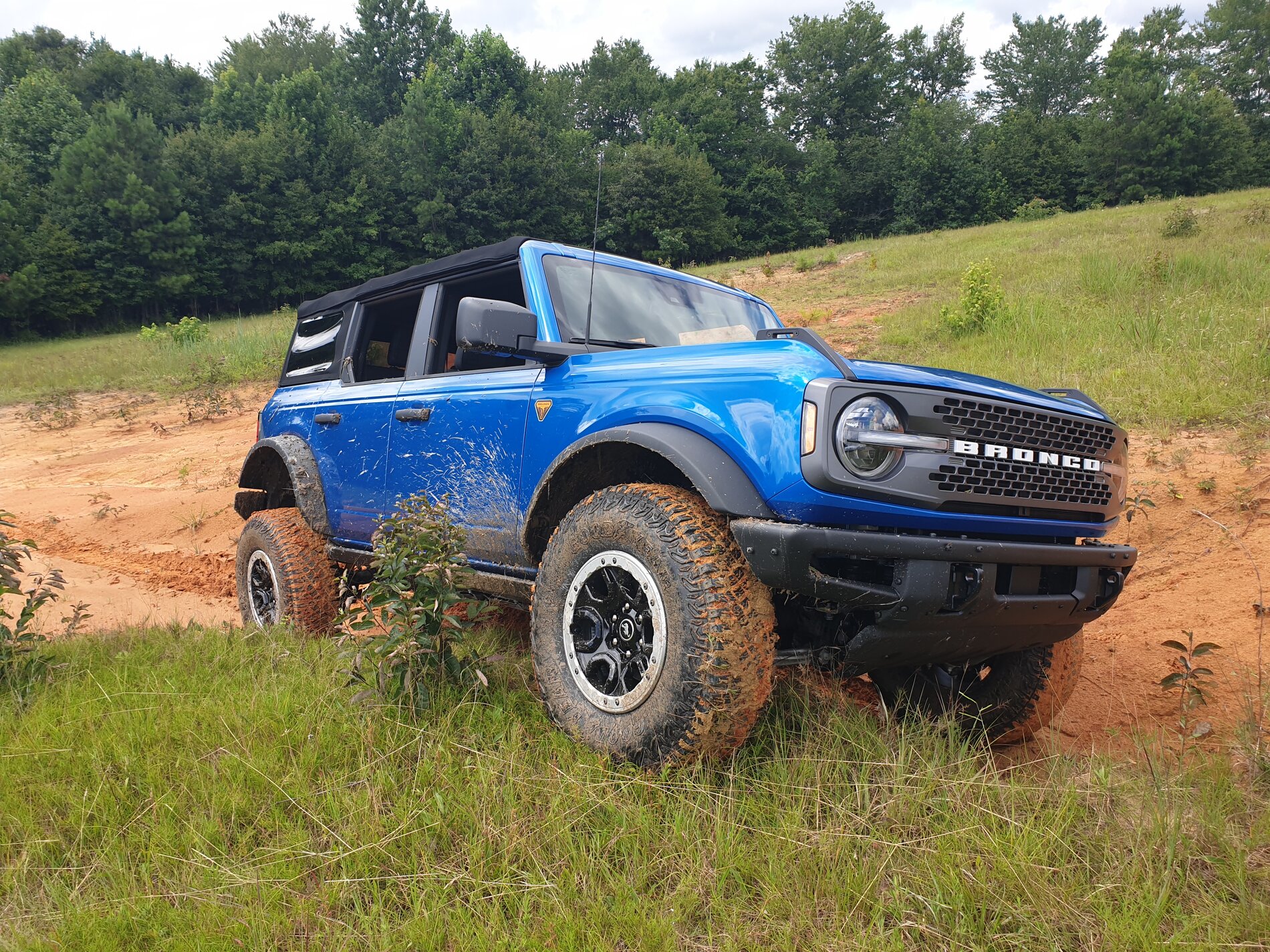 First 24 hrs in my Badlands Sasquatch 4dr 2.7L Velocity Blue Soft Top