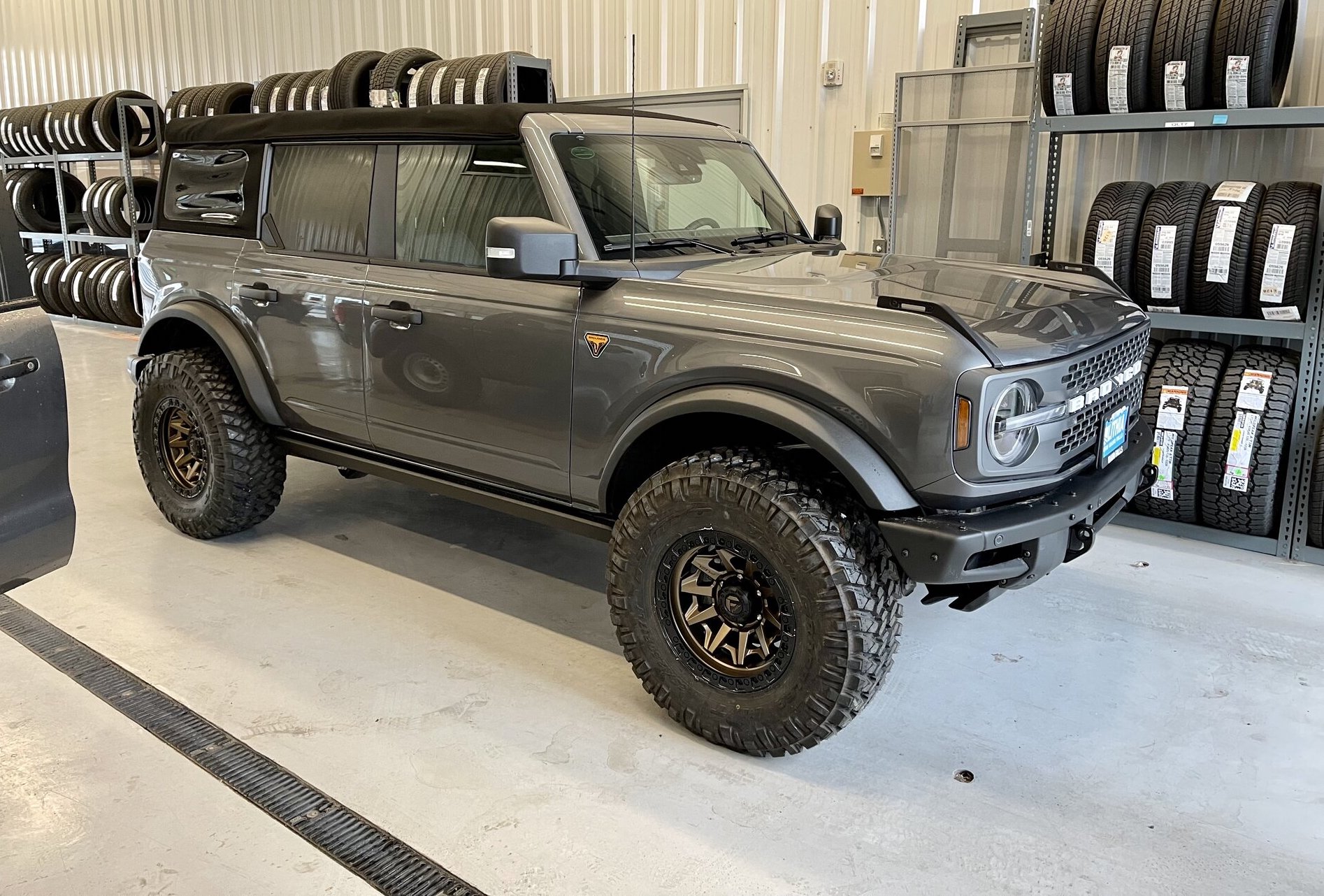 Ford bronco badlands