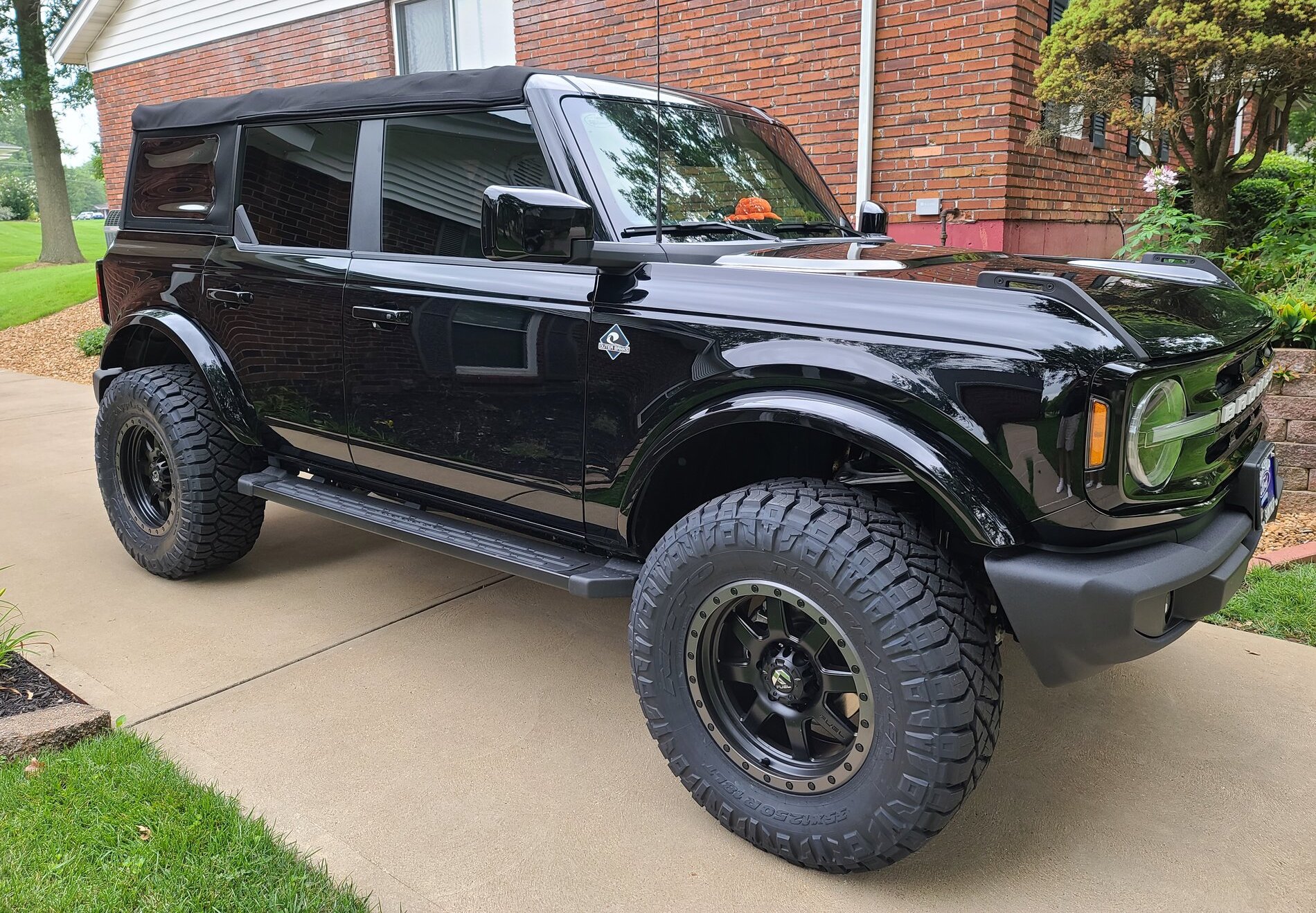 Outer Banks Before & After w/ 2" Lift and 35's...Added New Pictures