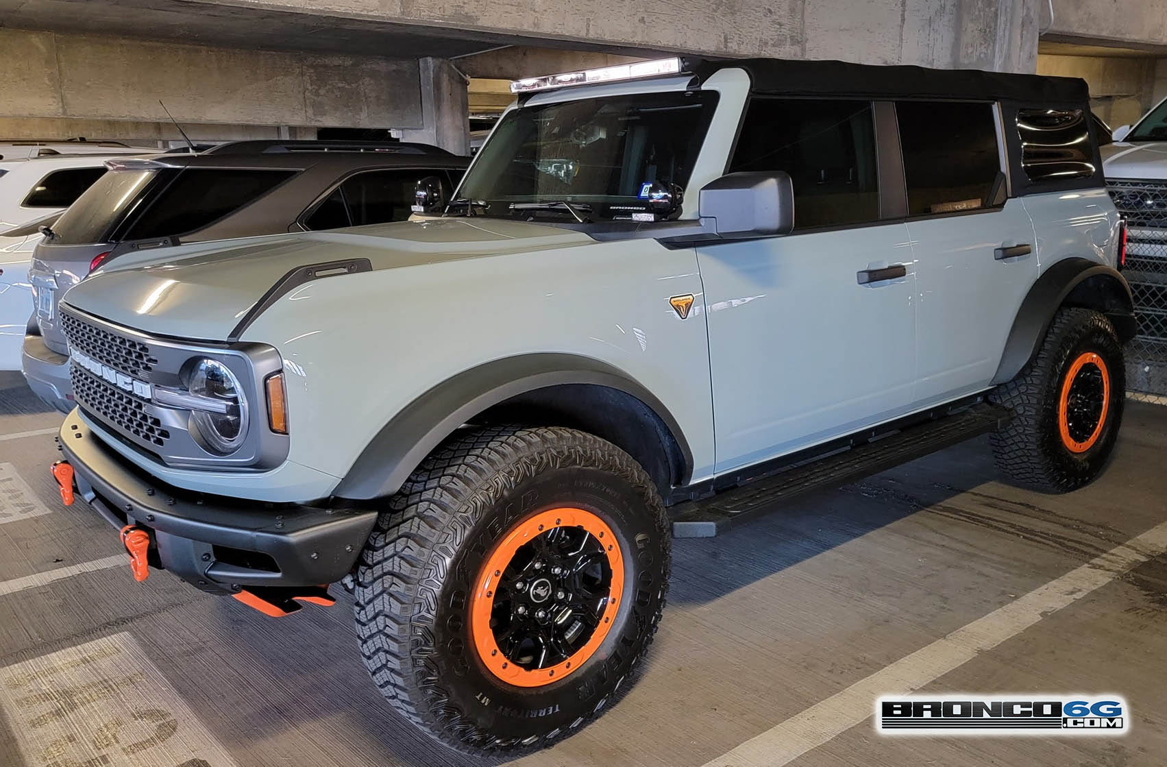 Ford modified Badlands Sasquatch 4Door w/ orange accents (tow hooks