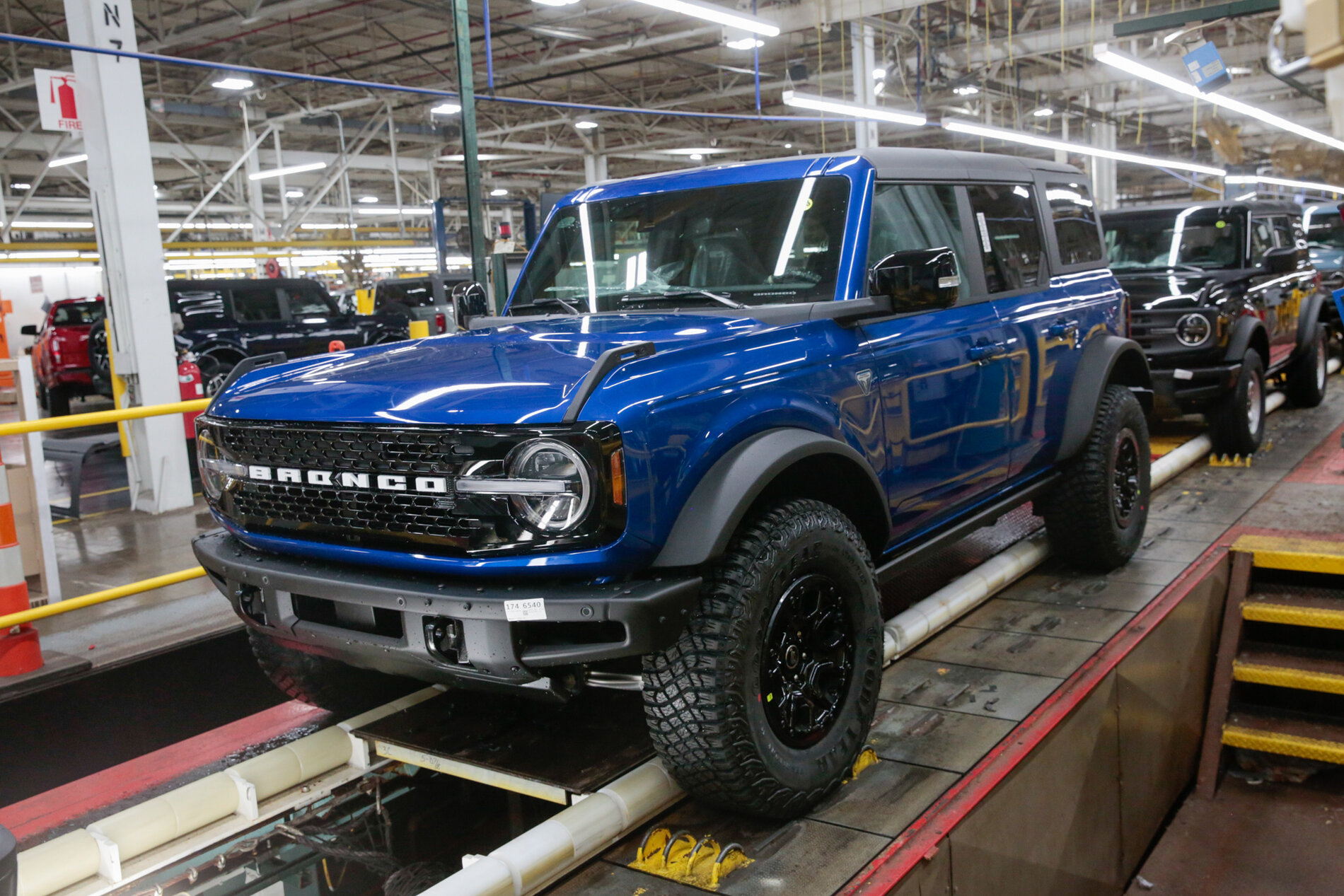 Post Your Bronco Production Line Pics! (From Ford Emails Starting Today)   Bronco6G - 2021+ Ford Bronco & Bronco Raptor Forum, News, Blog & Owners  Community