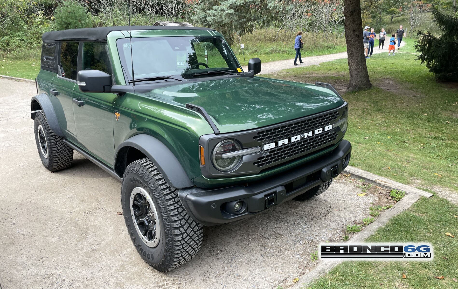 Eruption Green Bronco Badlands Sasquatch + Capable Bumper spotted in the  Wild  Bronco6G - 2021+ Ford Bronco & Bronco Raptor Forum, News, Blog &  Owners Community