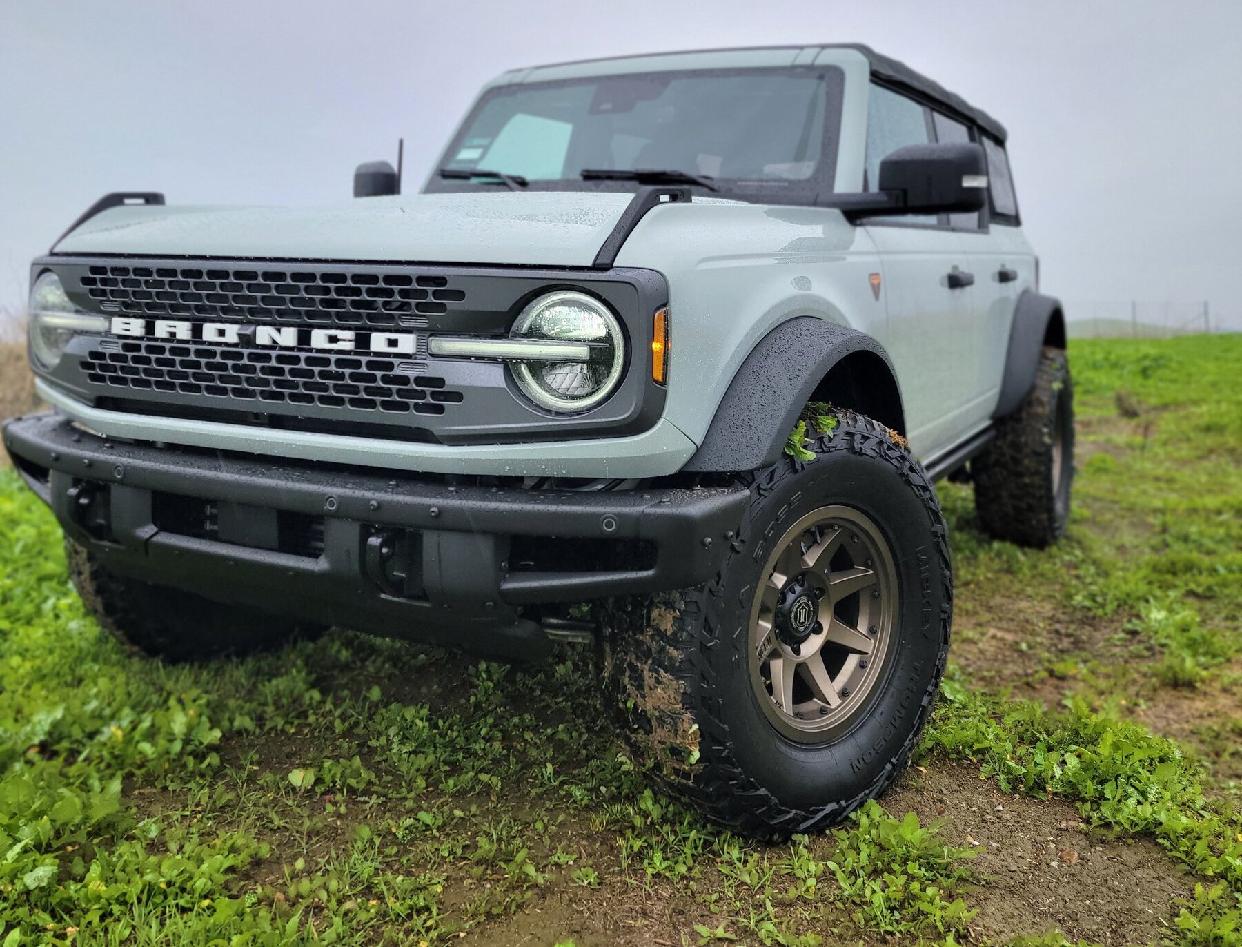 Bronco Rookie (Bronciana) Build: XPEL Stealth Cactus Gray | Bronco6G