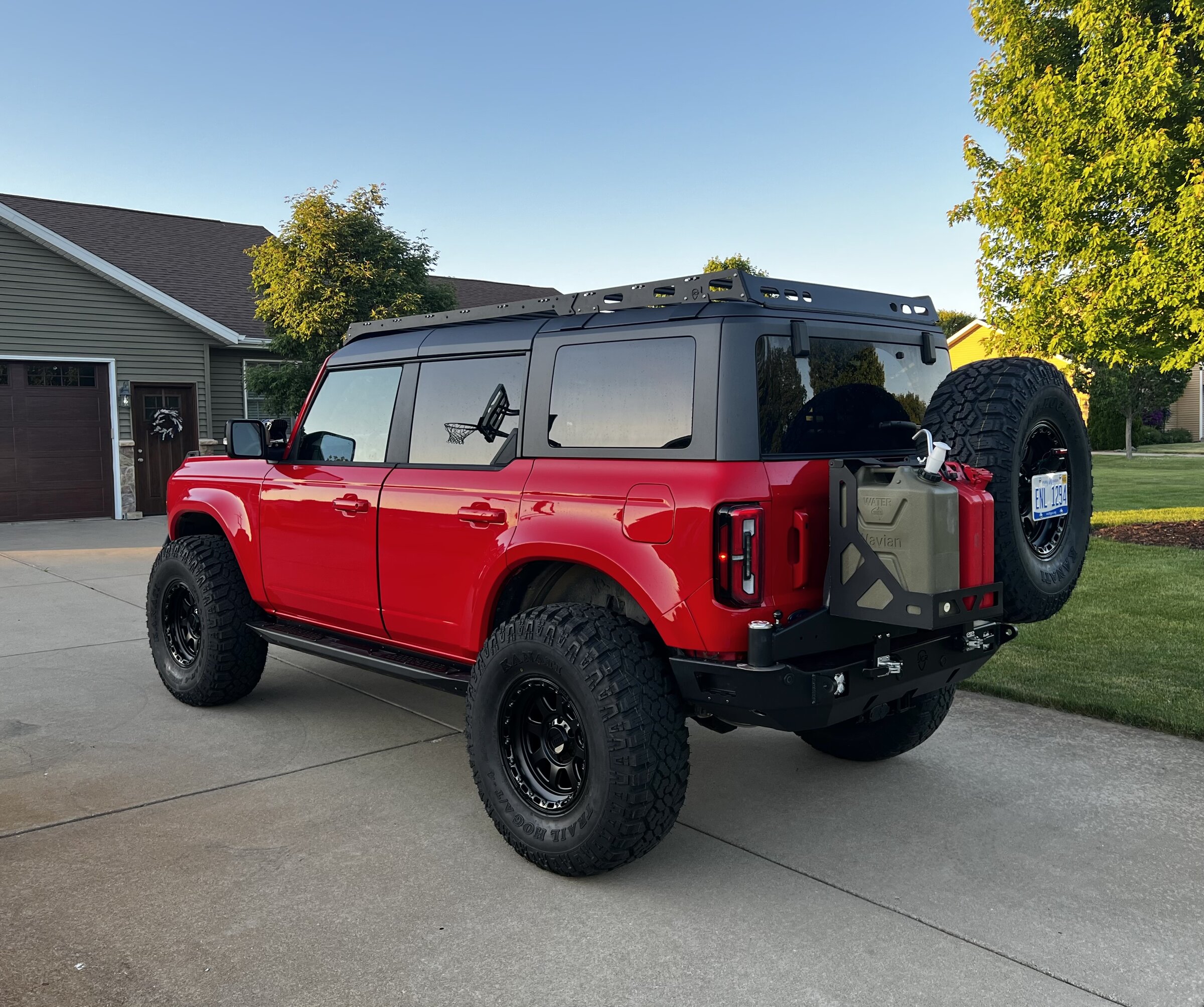 Wrapped up our latest upgrades on our wildtrak! Adv. Fiberglass Fenders