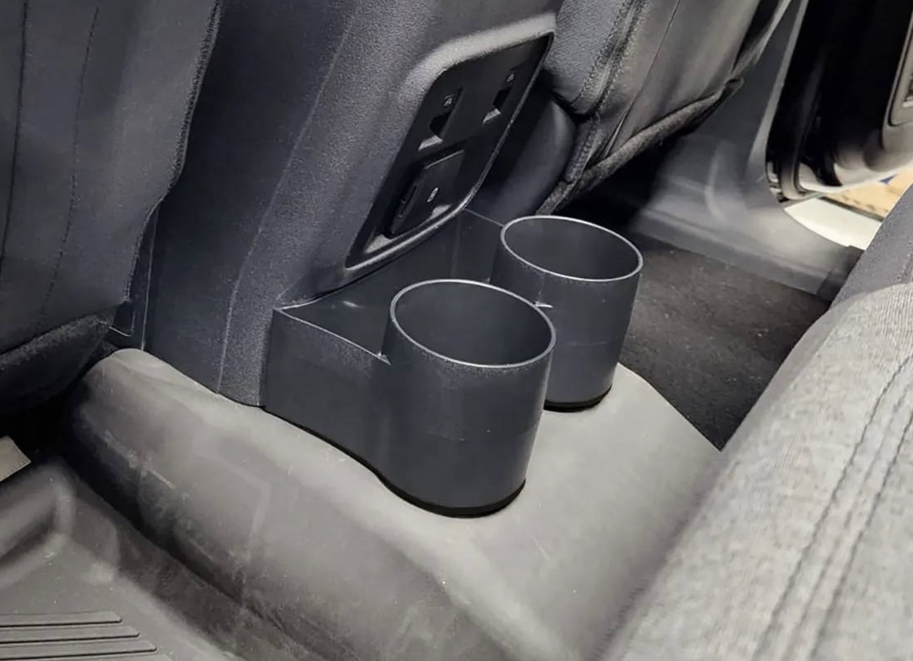BEHOLD! Rear cup holders!  Bronco6G - 2021+ Ford Bronco & Bronco